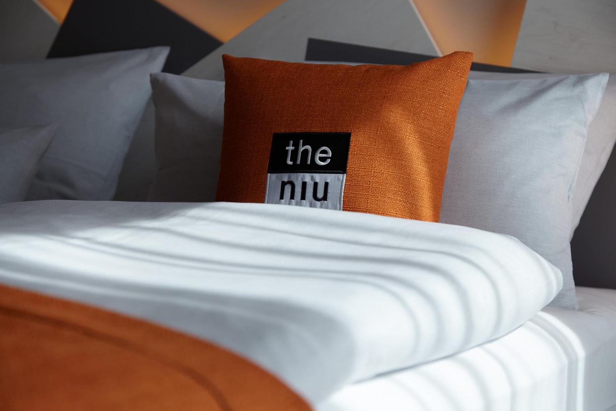 Holiday Inn - The Niu, Hub Dusseldorf Messe By Ihg Bagian luar foto